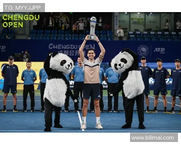 成都网球队创新高网球配合排名再创佳绩引发热议