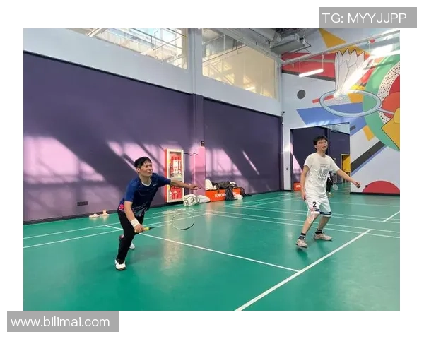 羽毛球的魅力与速度:深入上海羽毛球队的训练与比赛之旅 羽毛球的魅力与速度:深入上海羽毛球队的训练与比赛之旅