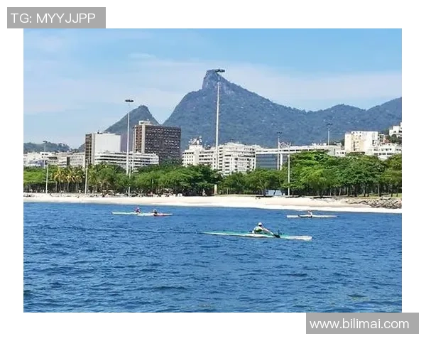 足球明星们的新年祝福视频剪辑分享让我们一起感受节日的热情与活力