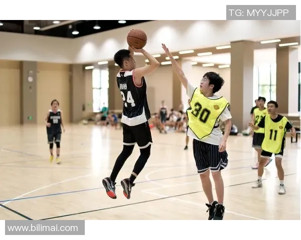 杭州篮球队荣登篮球配合排行榜第四名展现团队实力与默契 杭州篮球队荣登篮球配合排行榜第四名展现团队实力与默契